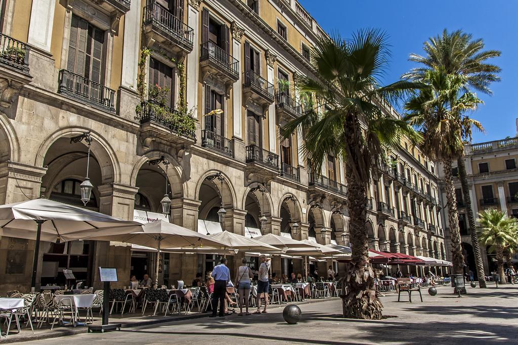 Habitat Apartments Ferran Barcelona Bagian luar foto