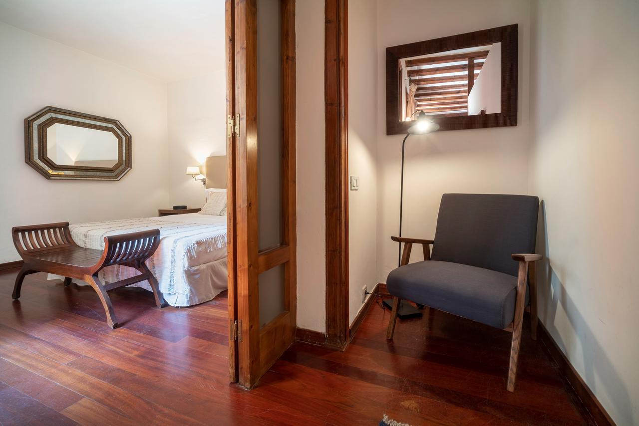 Habitat Apartments Ferran Barcelona Bagian luar foto